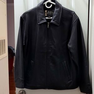 Eddie Bauer Legend, Medium Black